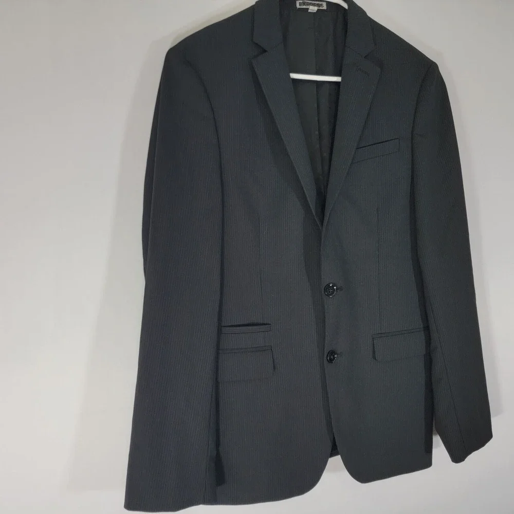 Express Photographer Men's Sport Coat Two Button CH Black Striped 36R Fitted‎